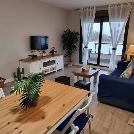 Excellent Location- Beach, Pool, Telework, 2 Bikes, Parking & Wifi Gratis At 
